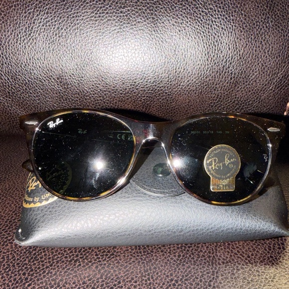 Ray-Ban RB2185 Sunglasses 902/31 Tortoise Frame Black Lens 55 [] 18145 3N